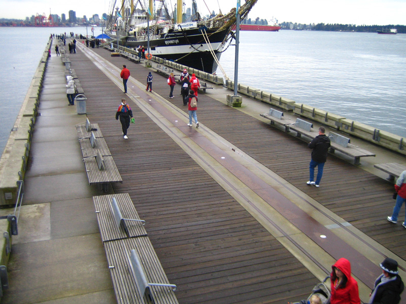 the pier 10